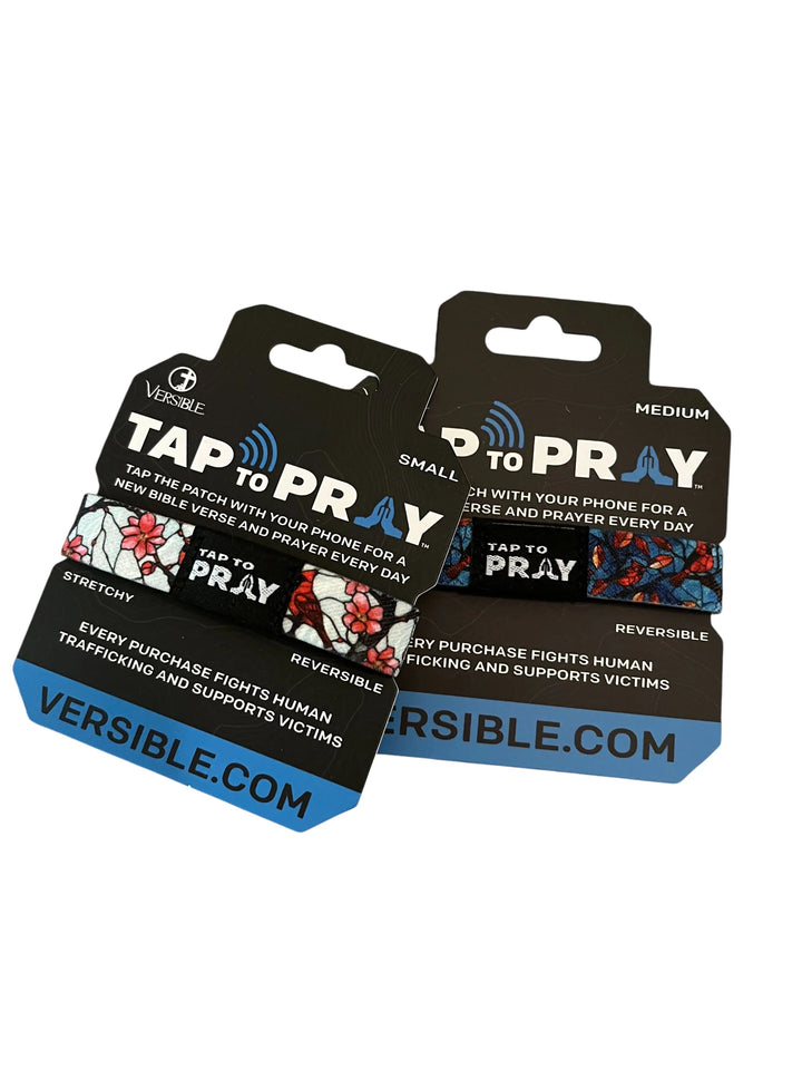 Tap to Pray Wristband Cardinals Large