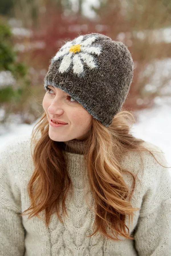 Daisy Bobble Beanie - bark