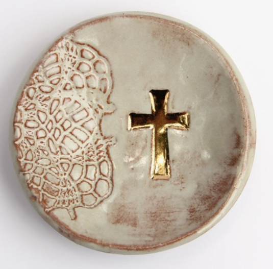 Gold Cross Ring Dish - Oyster Shell