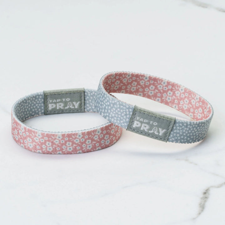 Tap to Pray Poppy & Pepper Small