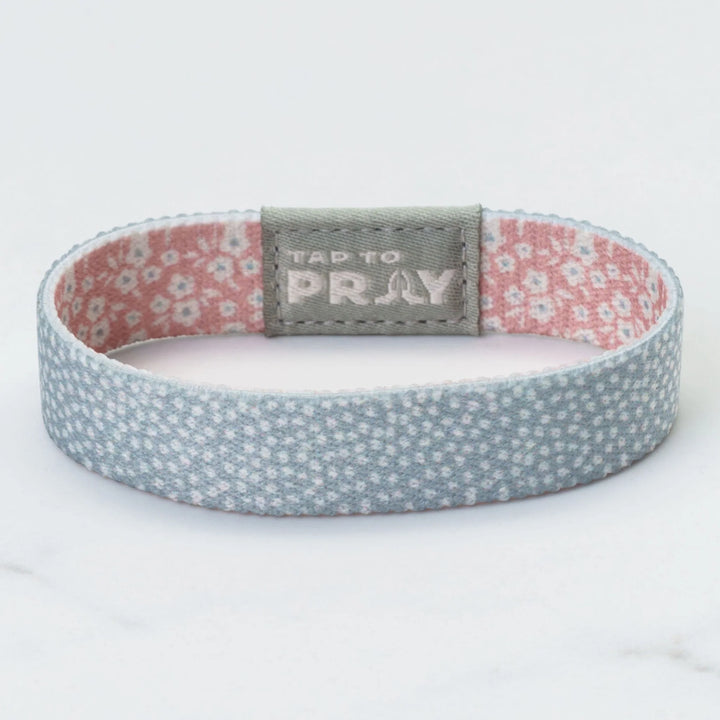 Tap to Pray Poppy & Pepper Small