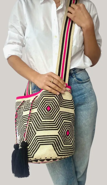 Roma Wayuu Crochet Crossbody - LG